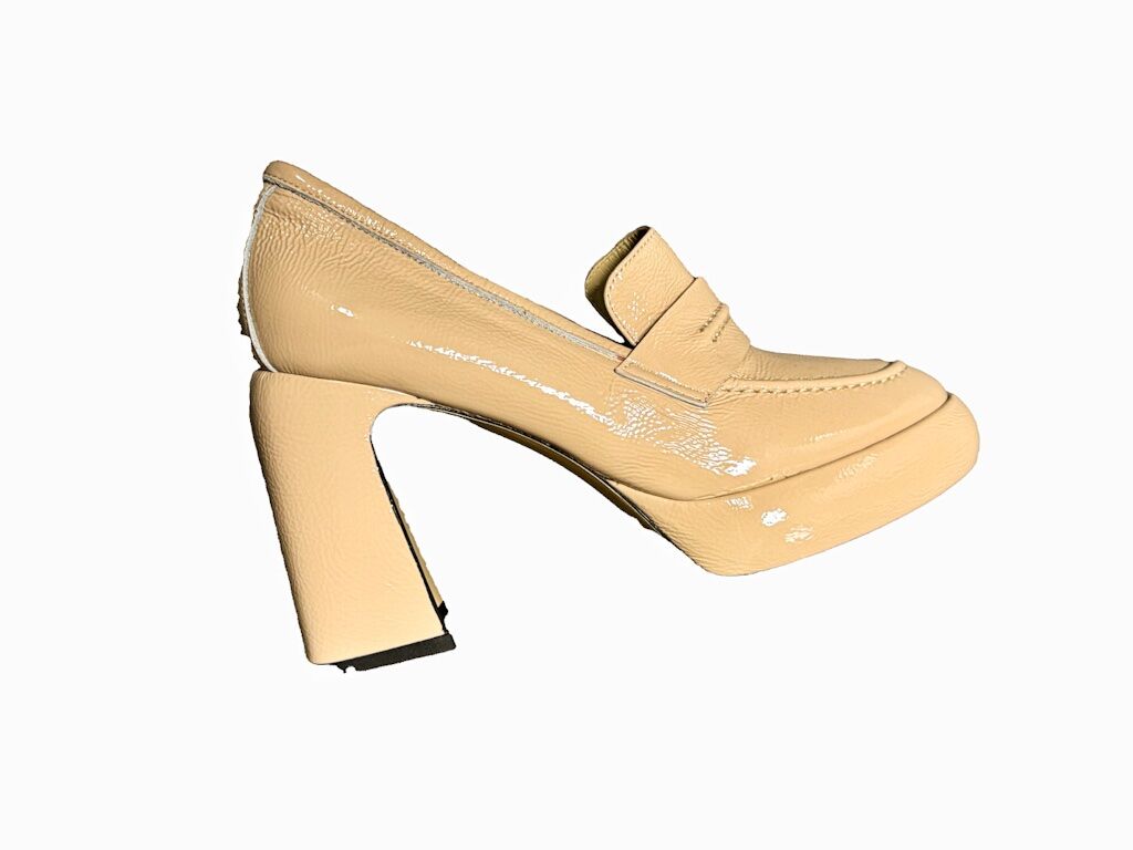 BUTY BEŻOWE LAKIEROWANE NA OBCASIE SPAZIO MODA 9306 - obrazek 5