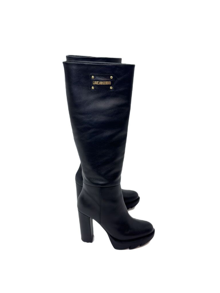 BUTY CZARNE WYSOKIE SKÓRZANE KOZAKI NA OBCASIE LOVE MOSCHINO JA260JBC