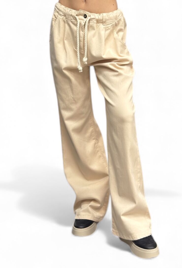 Luźne beżowe spodnie z prostą nogawką Pia B Isola