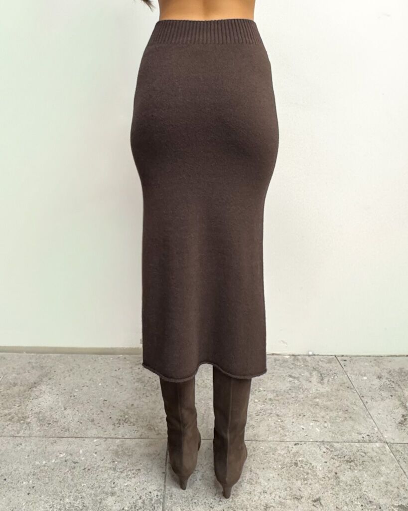 Komplet czekoladowy sweter i spódnica Imperial M3025869 - obrazek 6