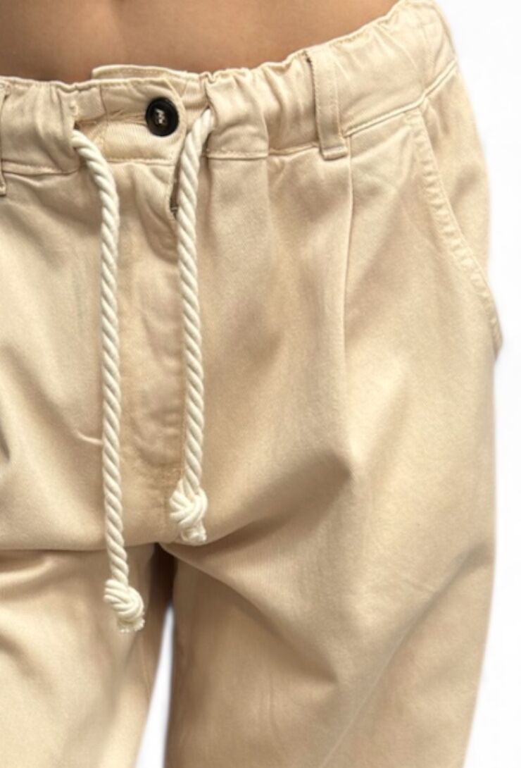 Luźne beżowe spodnie z prostą nogawką Pia B Isola - obrazek 6