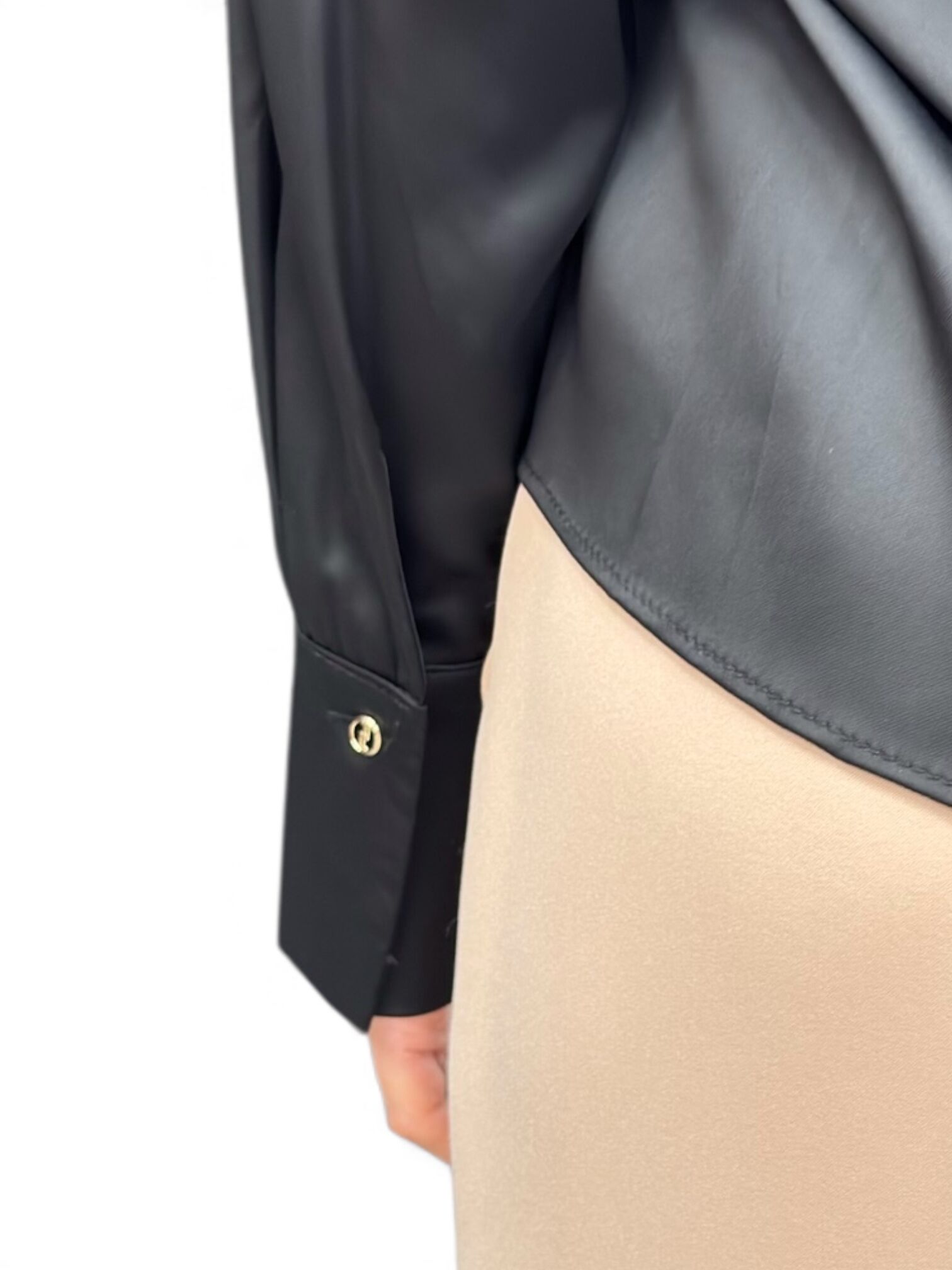 Elegancka damska czarna koszula Artigli ACCA003641 - obrazek 3