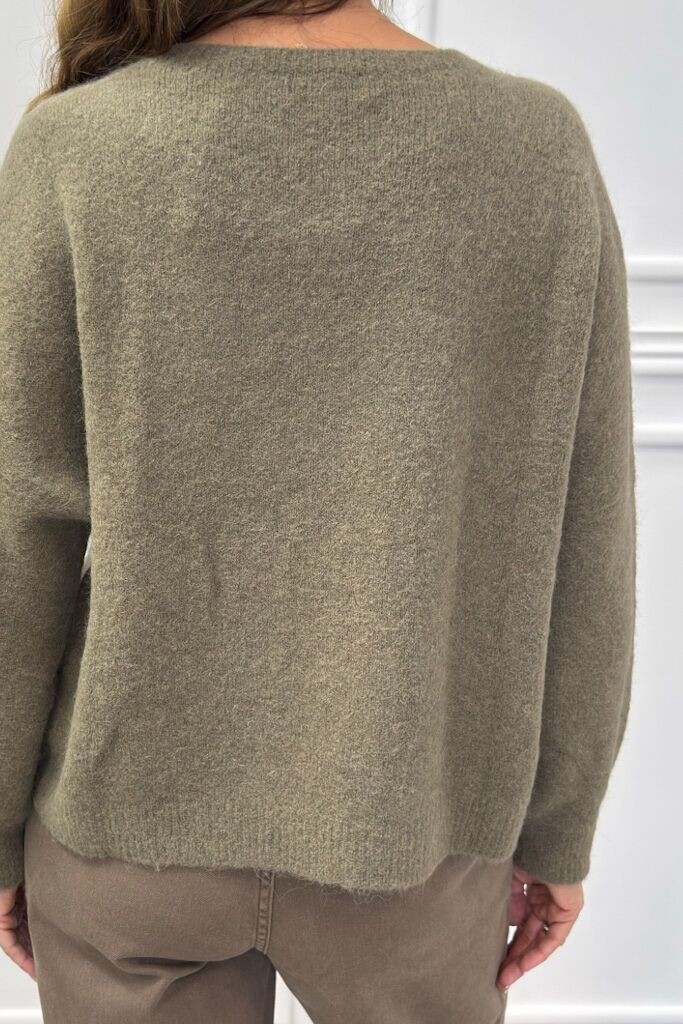 Klasyczny damski sweter w kolorze khaki Pia B VERESA - obrazek 5