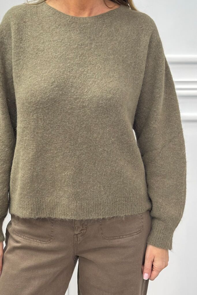 Klasyczny damski sweter w kolorze khaki Pia B VERESA - obrazek 4